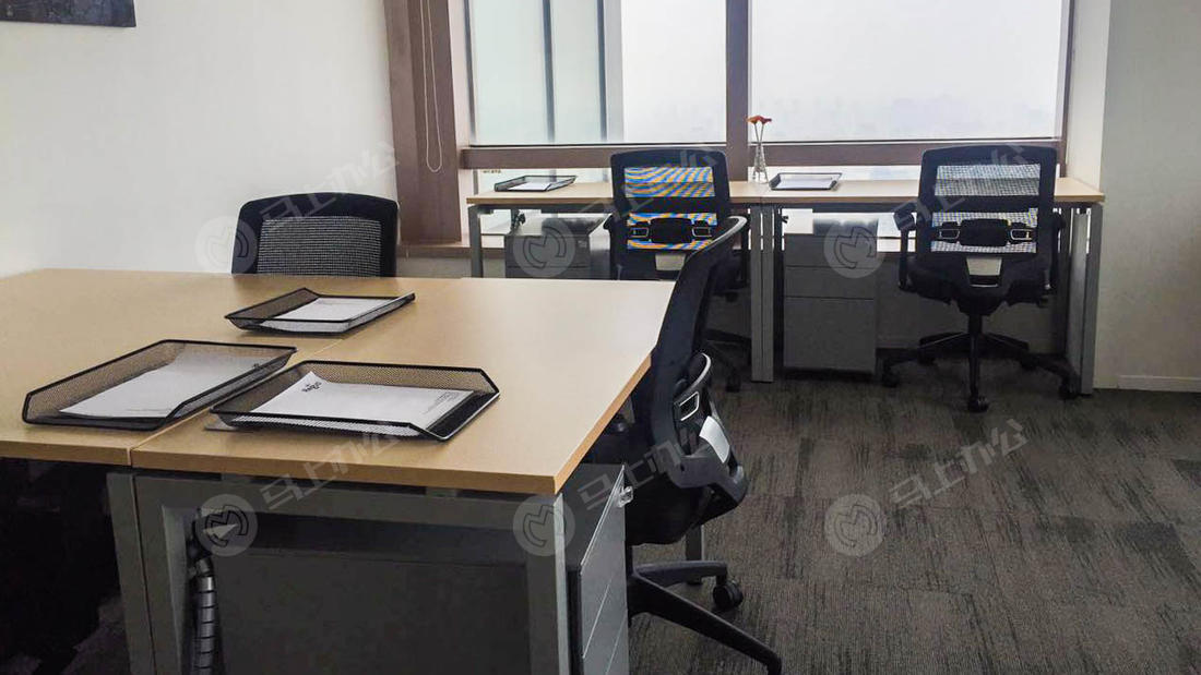 Regus 雷格斯商务中心（港汇恒隆广场） 徐汇 共享办公室